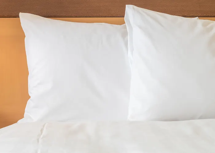 And East By Ihg 3* Peoria