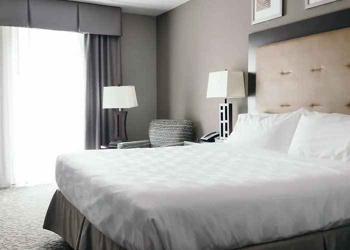 And East By Ihg Hotel