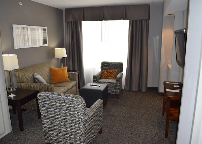 And East By Ihg Hotel