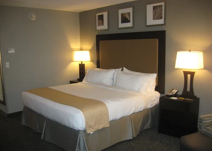 And East By Ihg 3*