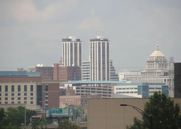 And East By Ihg Hotel