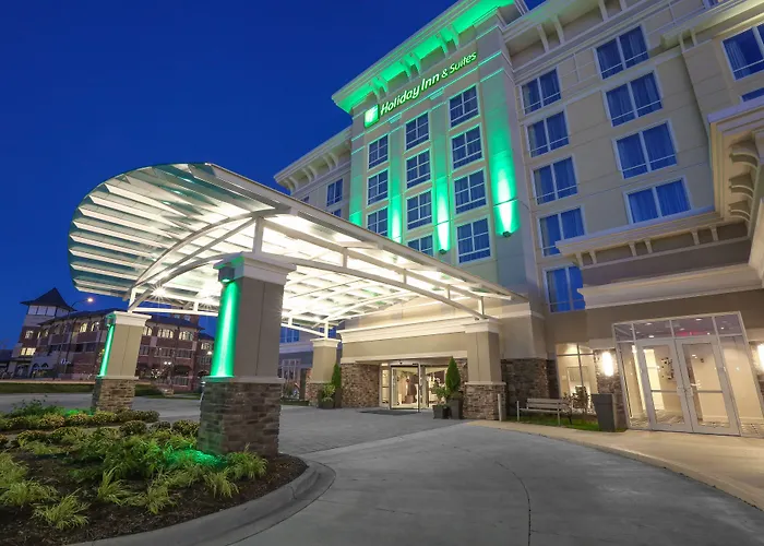And East By Ihg Peoria