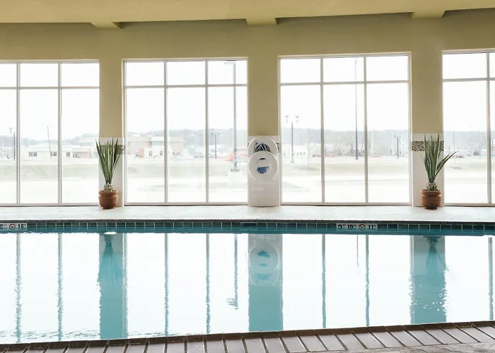 And East By Ihg 3* Peoria