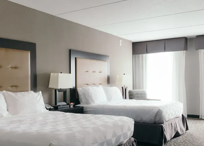 And East By Ihg Hotel 3*